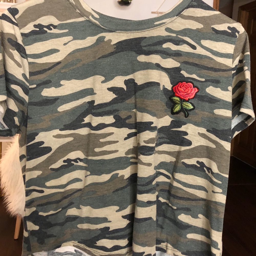 Cameo rose crop top